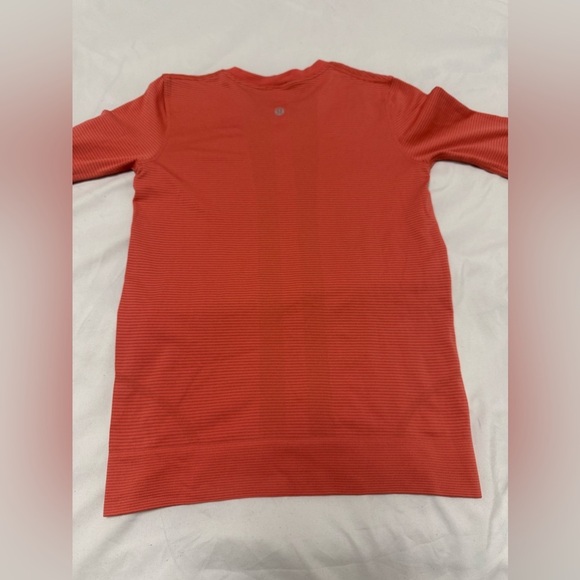 Lululemon Swiftly Relaxed Long-Sleeve Shirt *small Hole* - Picture 6 of 7